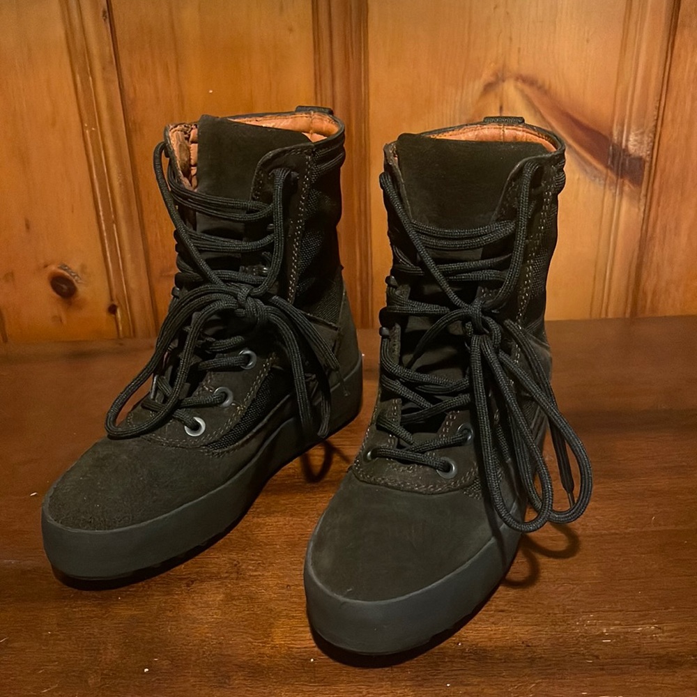 Yeezy Season 3 Onyx Shade Military Boot